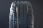 215/50R18 HANKOOK VENTUS EVO K137A SUV i gruppen DCK / SOMMARDCK hos Svenska Gummihuset AB (S1821550HANK137A)