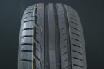 225/45R19 DUNLOP SPORT MAXX RT i gruppen DÄCK / SOMMARDÄCK hos Svenska Gummihuset AB (S1922545DUNLMAXXRT)